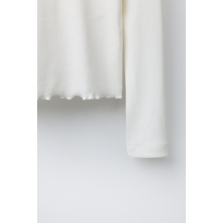 ФУТБОЛКА С ЦВЕТОЧНОЙ АППЛИКАЦИЕЙ