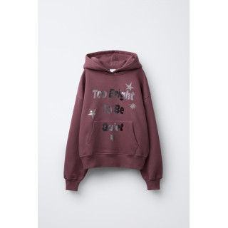 ХУДИ С НАДПИСЬЮ И БЛЁСТКАМИ