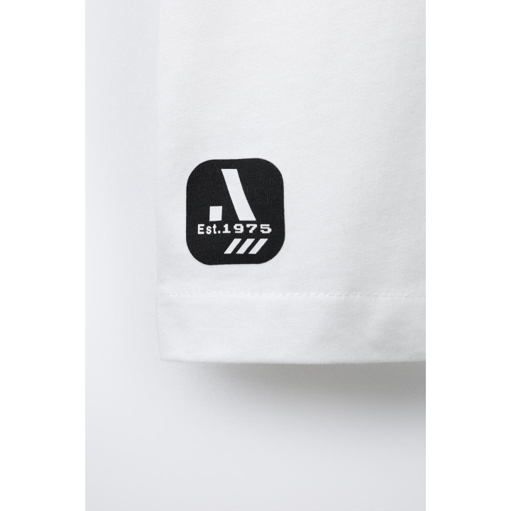 СПОРТИВНАЯ ФУТБОЛКА С ТЕКСТОМ И ПОЛОСКАМИ