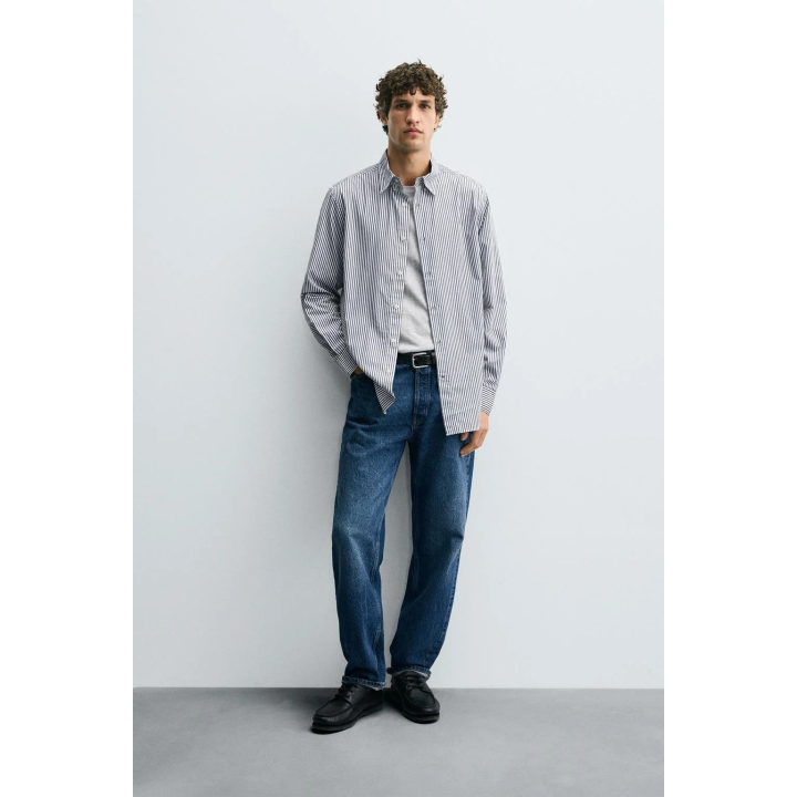 РУБАШКА КЛАССИЧЕСКОГО КРОЯ В ПОЛОСКУ