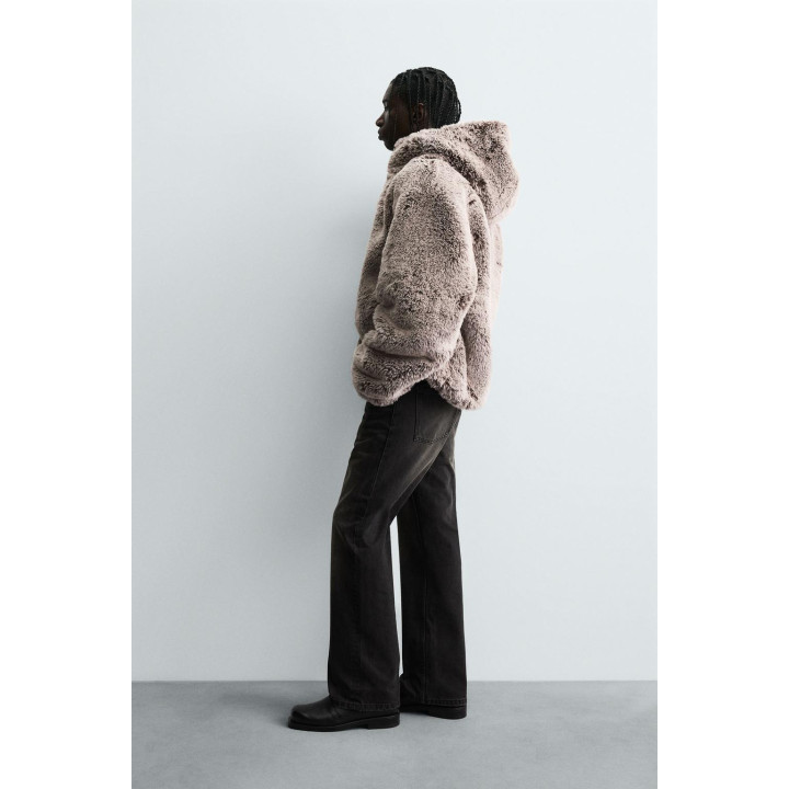 КУРТКА ИЗ ИСКУССТВЕННОГО МЕХА С КАПЮШОНОМ