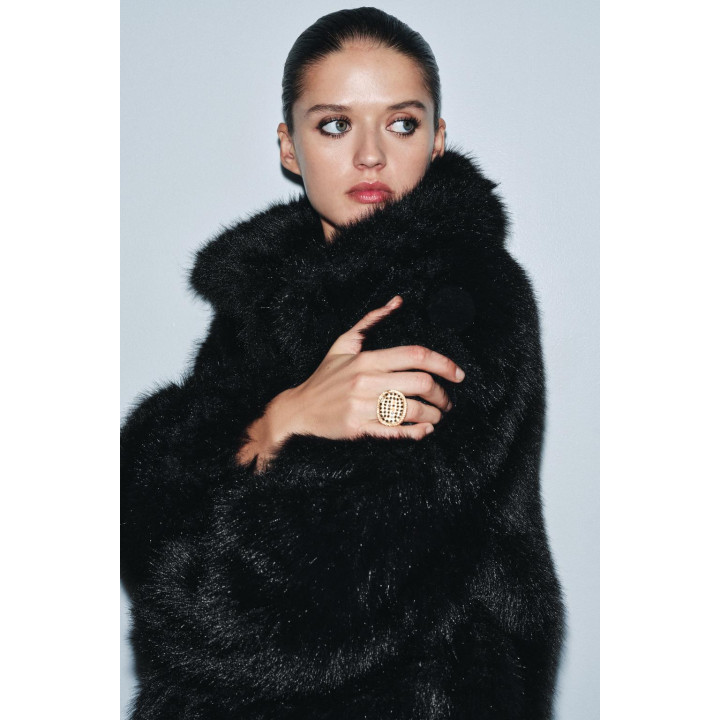 КВАДРАТНОЕ МЕТАЛЛИЧЕСКОЕ КОЛЬЦО СО СТРАЗАМИ