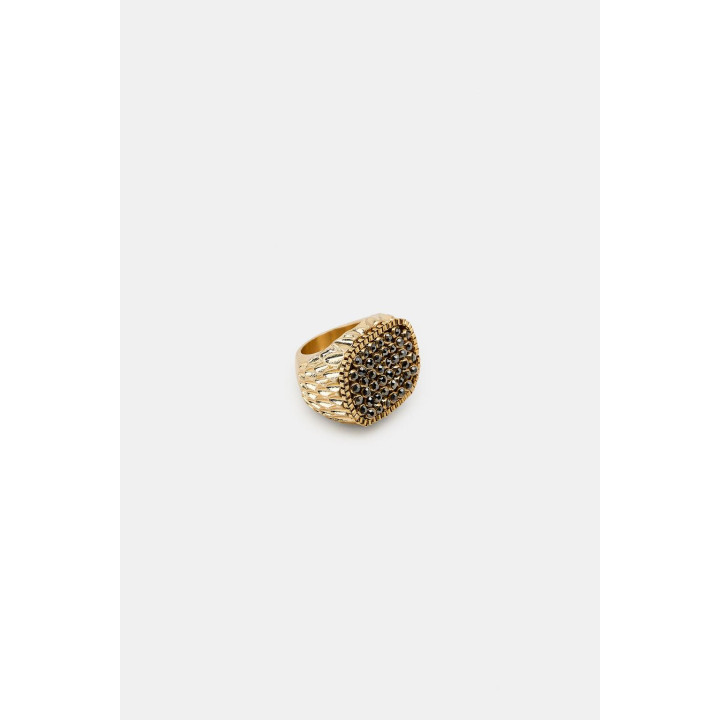 КВАДРАТНОЕ МЕТАЛЛИЧЕСКОЕ КОЛЬЦО СО СТРАЗАМИ