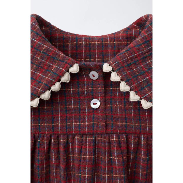 ПЛАТЬЕ В КЛЕТКУ С КРУЖЕВНЫМИ СЕРДЕЧКАМИ