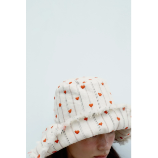 ПОЛОСАТАЯ ПАНАМА С ВЫШИВКОЙ «СЕРДЦА»