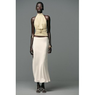 ТОП ИЗ ПОЛИАМИДА СО СБОРКАМИ И СОЛНЦЕМ