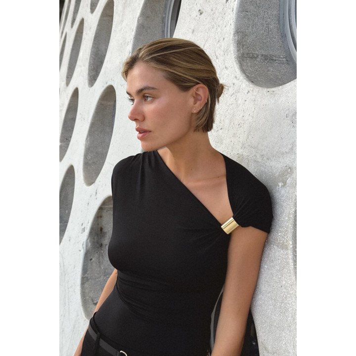 ТОП АСИММЕТРИЧНОГО КРОЯ ИЗ ПОЛИАМИДА