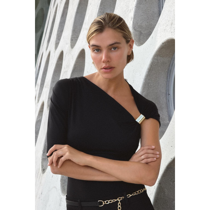 ТОП АСИММЕТРИЧНОГО КРОЯ ИЗ ПОЛИАМИДА