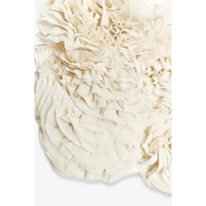 УКОРОЧЕННЫЙ ТОП С ЦВЕТАМИ