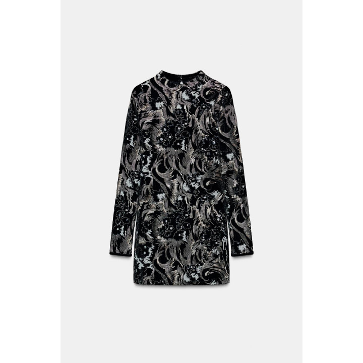 БАРХАТНОЕ ПЛАТЬЕ С ВЫШИВКОЙ