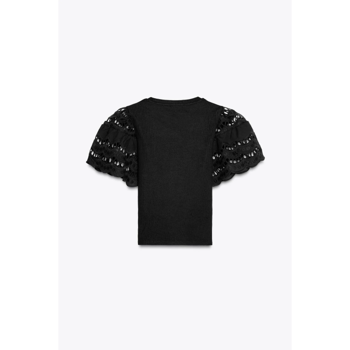 ТОП БЕЗ РУКАВОВ С ВЫШИВКОЙ