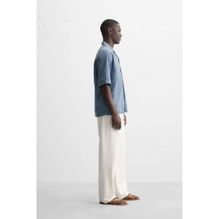 Рубашка с контрастной вышивкой