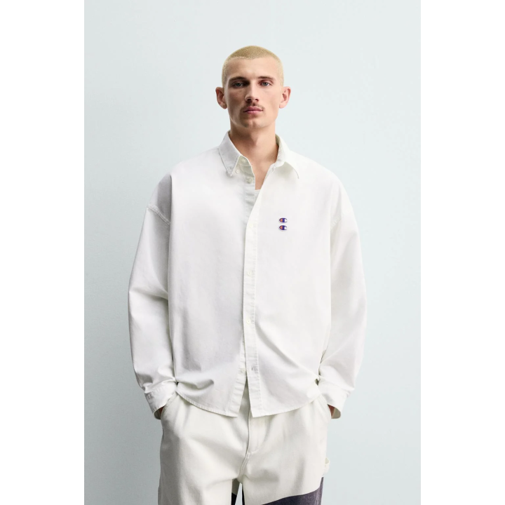 РУБАШКА ОКСФОРД С НАШИВКАМИ CHAMPION ® X ZARA