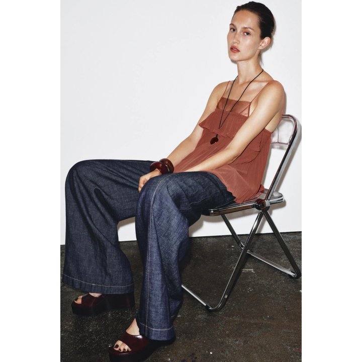 ПЛИССИРОВАННЫЙ ТОП С ВОЛАНОМ