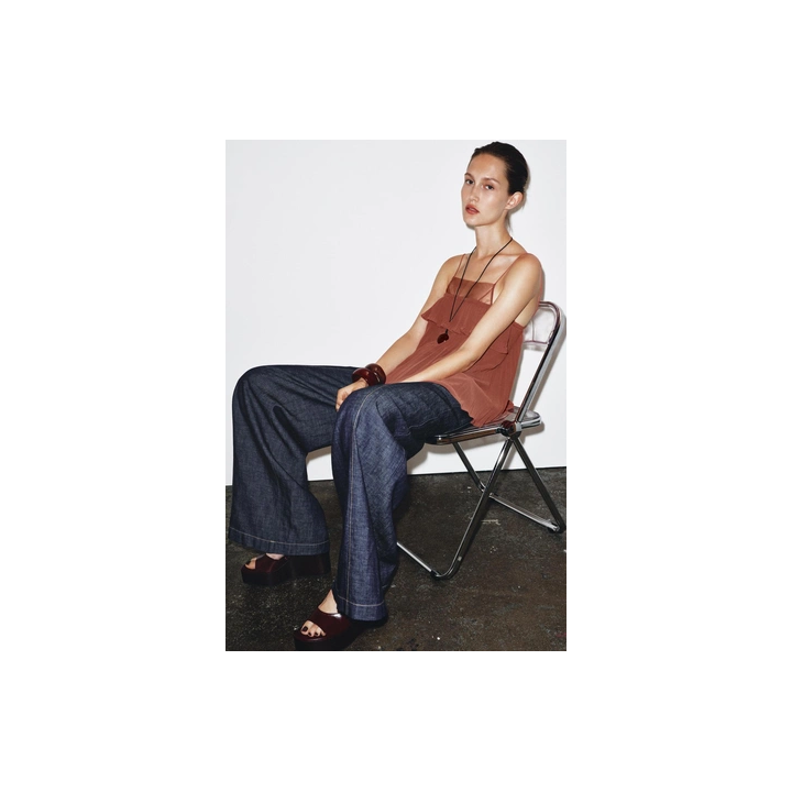 ПЛИССИРОВАННЫЙ ТОП С ВОЛАНОМ