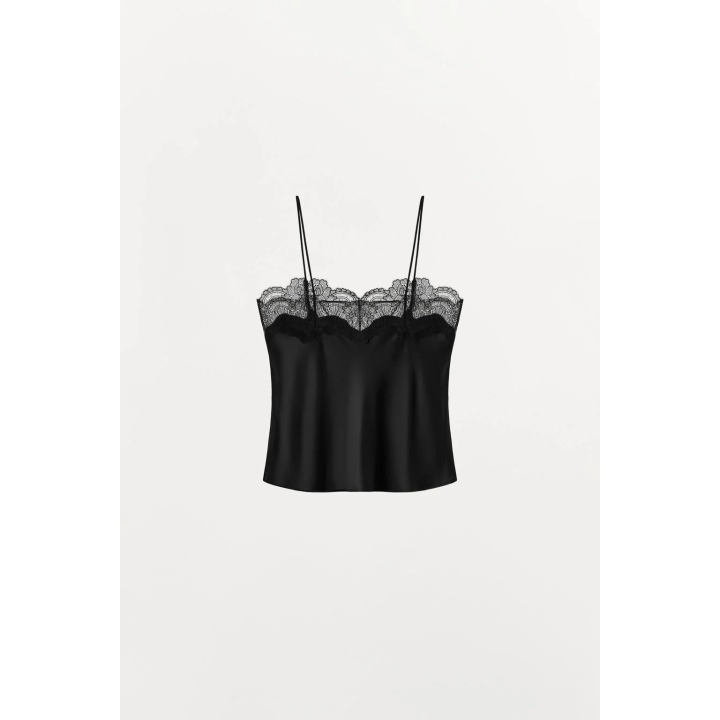 АТЛАСНЫЙ ТОП С КРУЖЕВОМ НА БРЕТЕЛЯХ