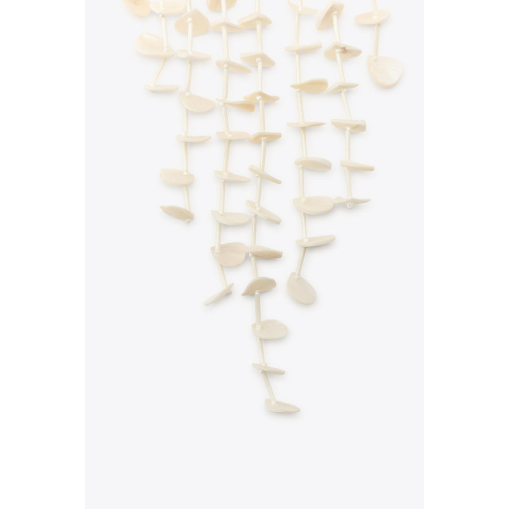 ОЖЕРЕЛЬЕ ИЗ ШНУРА С РАКУШКАМИ