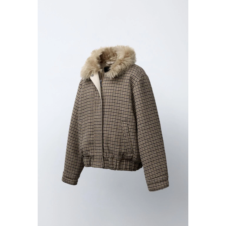 БОМБЕР В КЛЕТКУ С ВОРОТНИКОМ ИЗ ИСКУССТВЕННОГО МЕХА