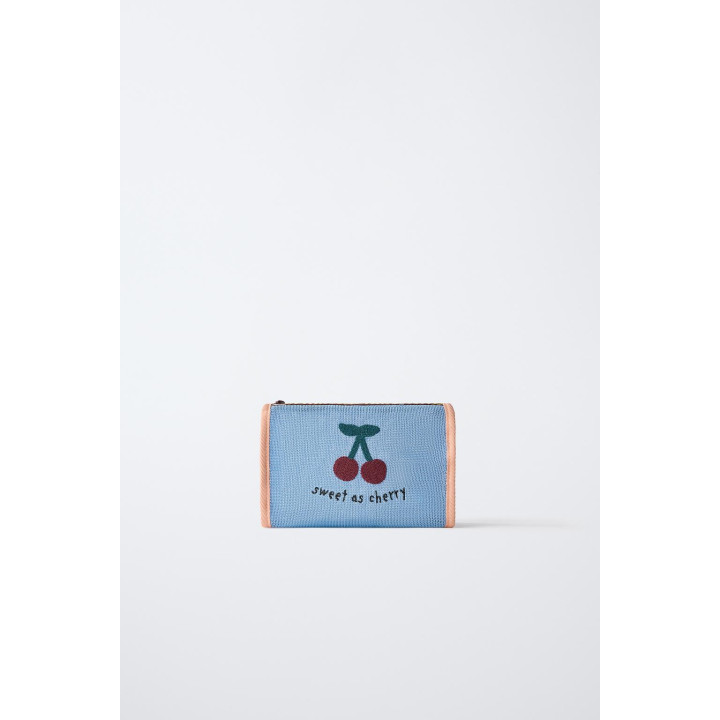 НЕСЕССЕР С ПРИНТОМ «ВИШНЯ»