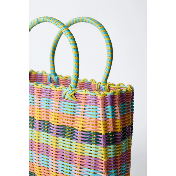 РАЗНОЦВЕТНАЯ КОРЗИНА