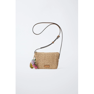 СУМКА ИЗ РАФИИ С ПОДВЕСКОЙ