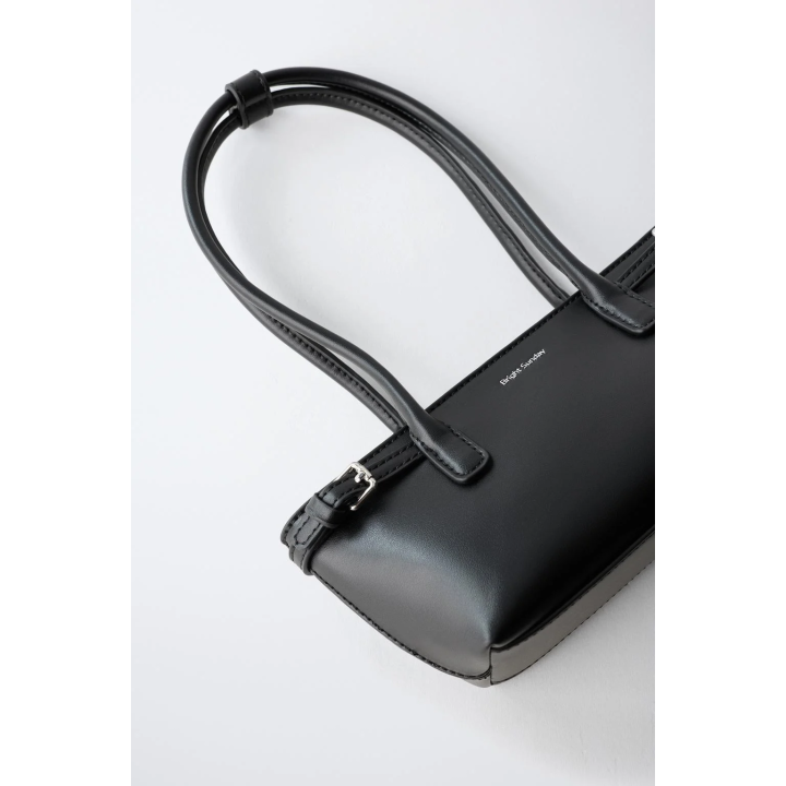 СУМКА С ПЛЕЧЕВЫМ РЕМНЕМ И ПРЯЖКАМИ