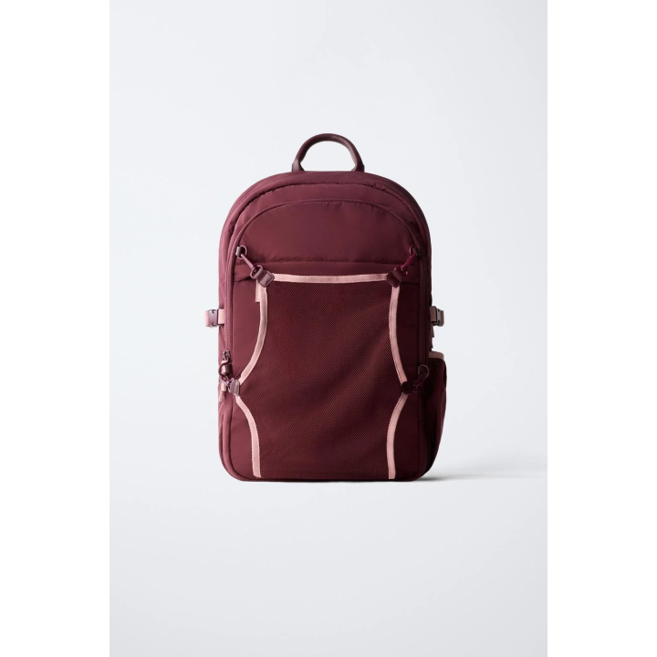 РЮКЗАК ИЗ ВЫСОКОТЕХНОЛОГИЧНОЙ ТКАНИ