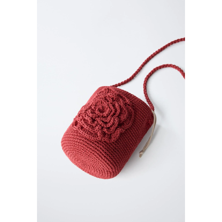 СУМКА ИЗ КРУЖЕВА КРОШЕ С ЦВЕТКОМ