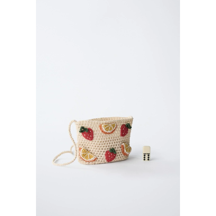 СУМКА ИЗ КРУЖЕВА КРОШЕ С ДЕТАЛЯМИ «ФРУКТЫ»