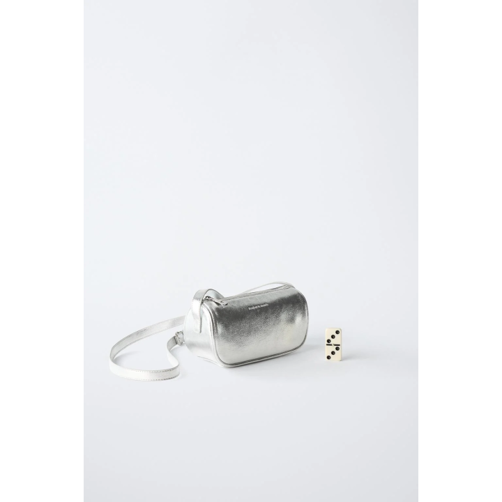 МЕТАЛЛИЗИРОВАННАЯ СУМКА С ПЛЕЧЕВЫМ РЕМНЕМ