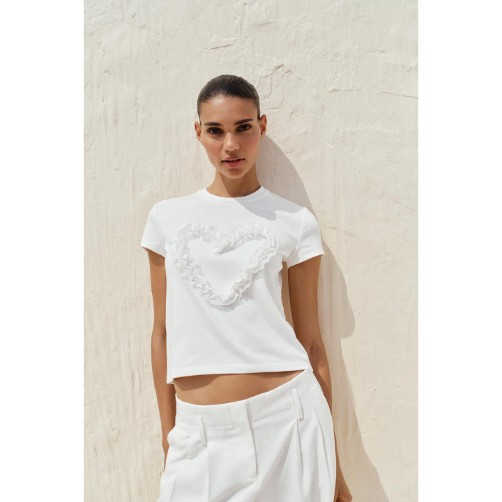 ФУТБОЛКА С РЕЛЬЕФНЫМ СЕРДЦЕМ