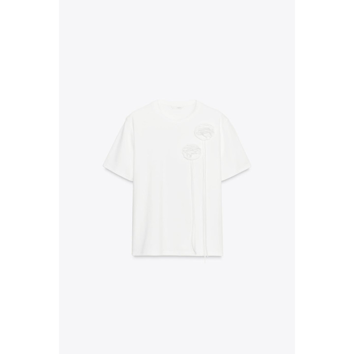 ФУТБОЛКА С ОБЪЕМНЫМИ ЦВЕТАМИ