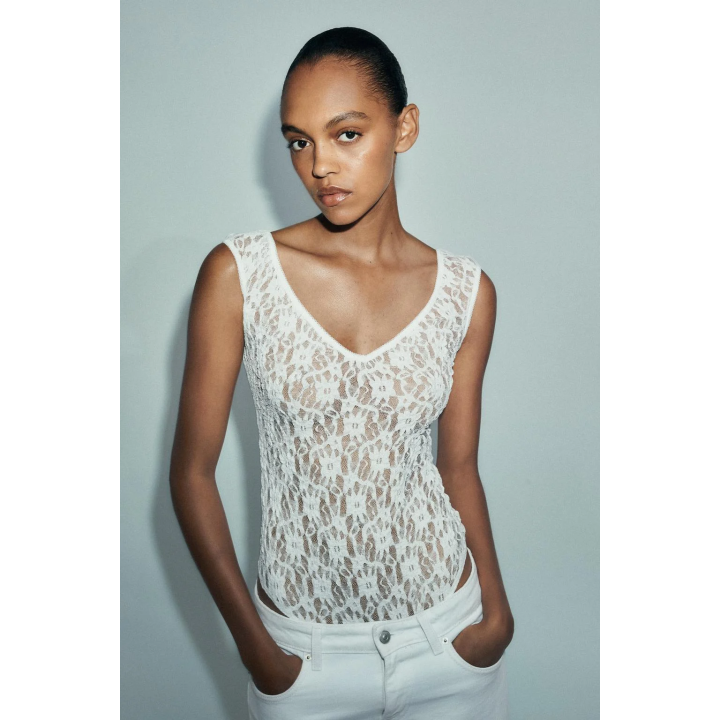 БОДИ ИЗ КРУЖЕВА ШАНТИЛЬИ