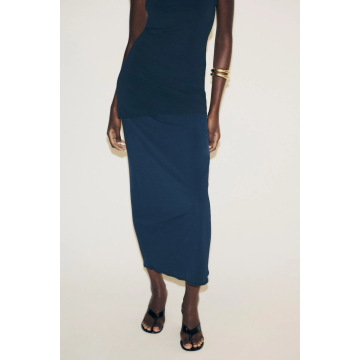 ПЛАТЬЕ БЕЗ БРЕТЕЛЕЙ