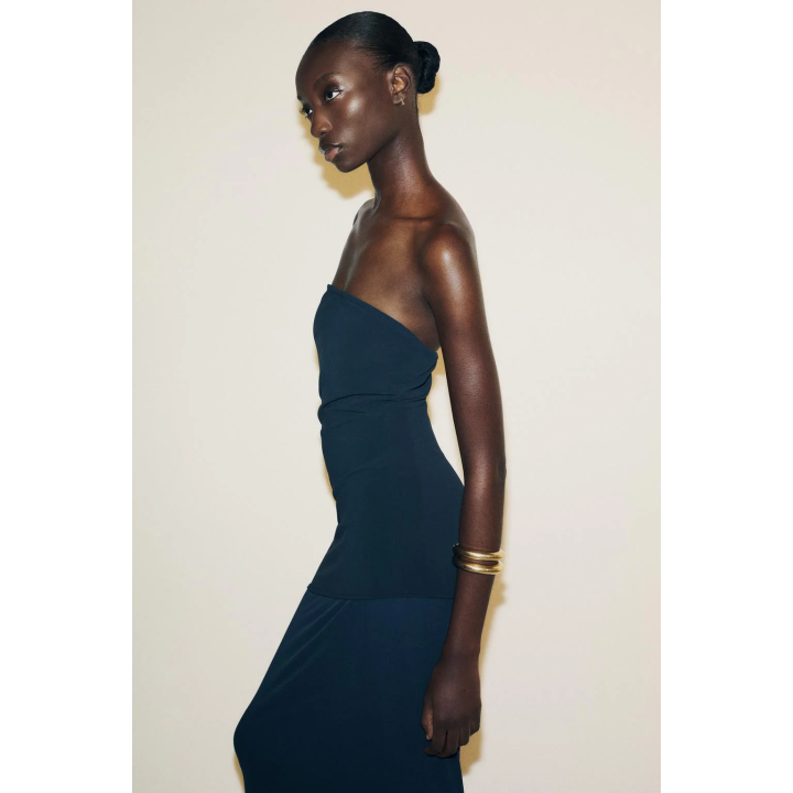 ПЛАТЬЕ БЕЗ БРЕТЕЛЕЙ