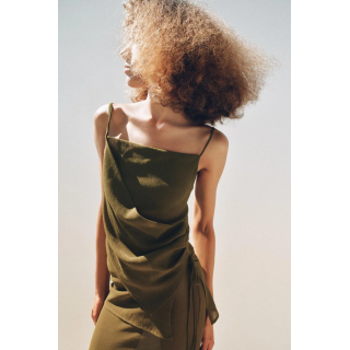 АСИММЕТРИЧНЫЙ ТОП ИЗ ТЕКСТУРИРОВАННОЙ ПОЛУПРОЗРАЧНОЙ ТКАНИ