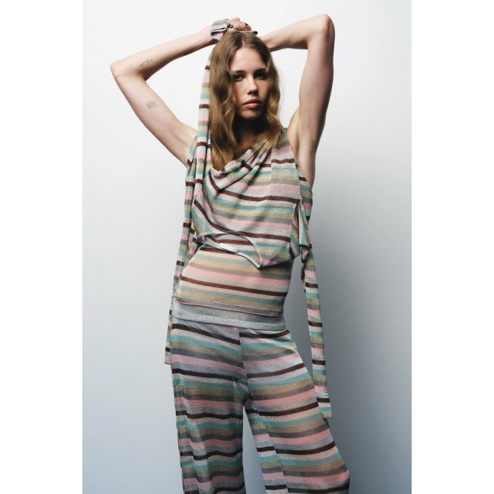 БРЮКИ В ПОЛОСКУ С МЕТАЛЛИЗИРОВАННОЙ НИТЬЮ