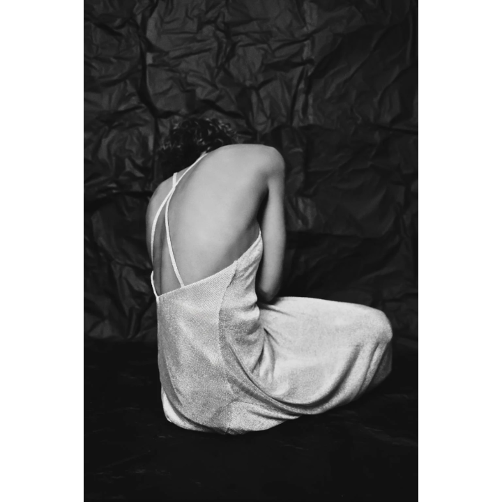 ПЛАТЬЕ МИДИ ИЗ ТКАНИ С МЕТАЛЛИЗИРОВАННОЙ НИТЬЮ