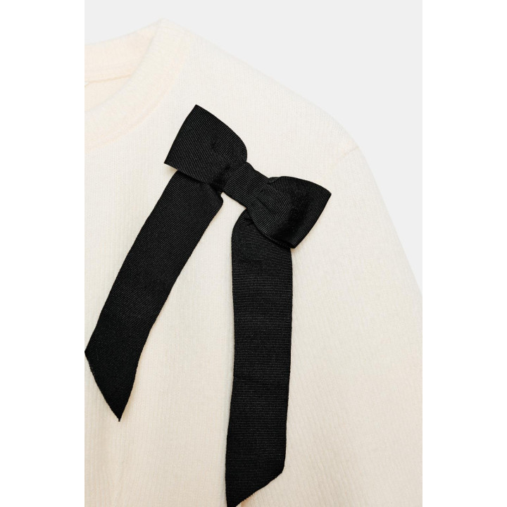 ТОП ИЗ МЯГКОЙ ТКАНИ С БАНТАМИ