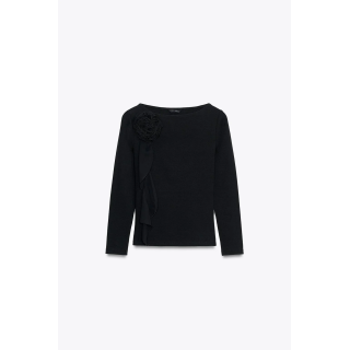 ФУТБОЛКА С ОБЪЕМНЫМ ЦВЕТКОМ