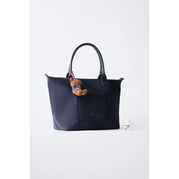 Сумка из нейлона с подвеской медвежонка