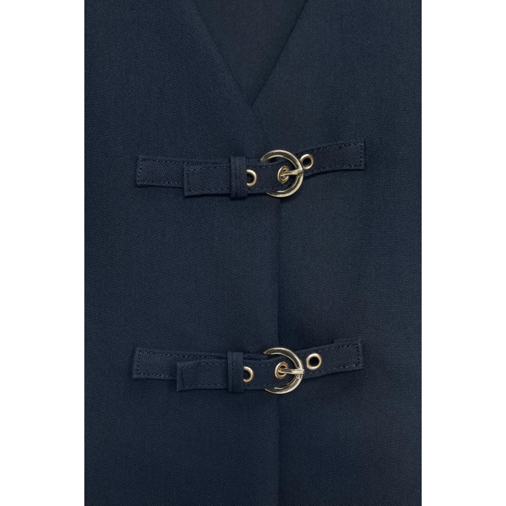 ТОП ИЗ КРЕПА С ПРЯЖКАМИ