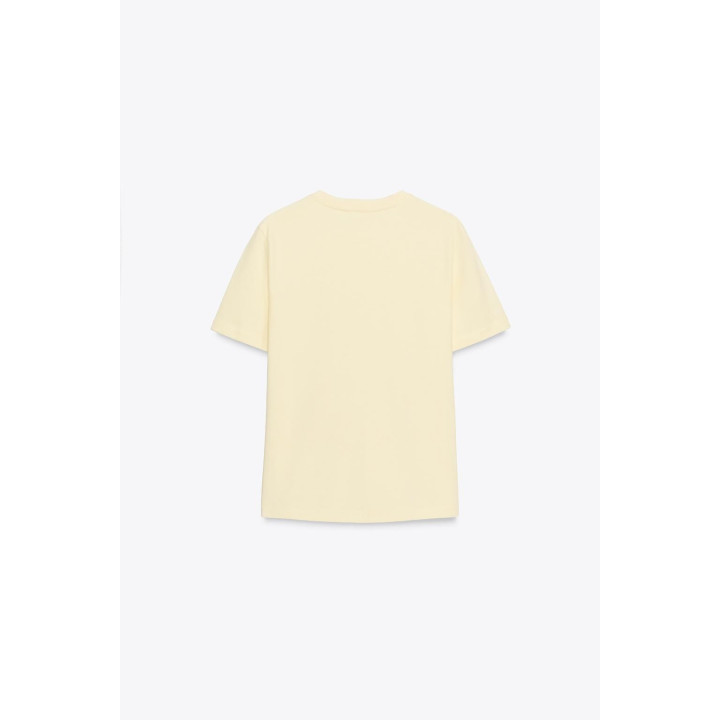 МАЙКА С БРОШЬЮ