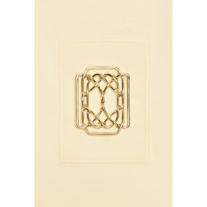 МАЙКА С БРОШЬЮ