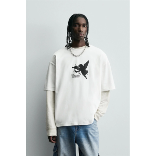 ФУТБОЛКА С ПРОРЕЗИНЕННЫМИ ПРИНТАМИ