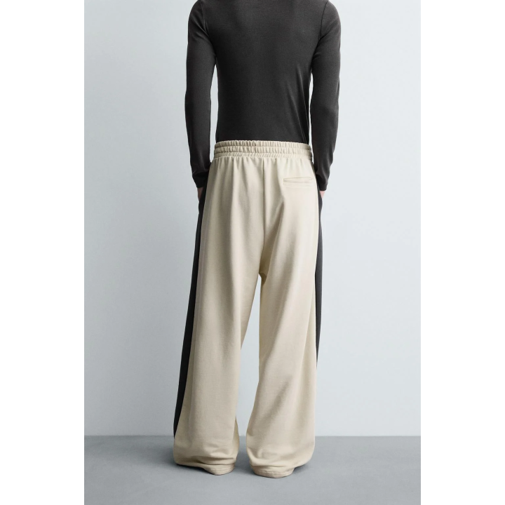 Джоггеры с широкими брючинами