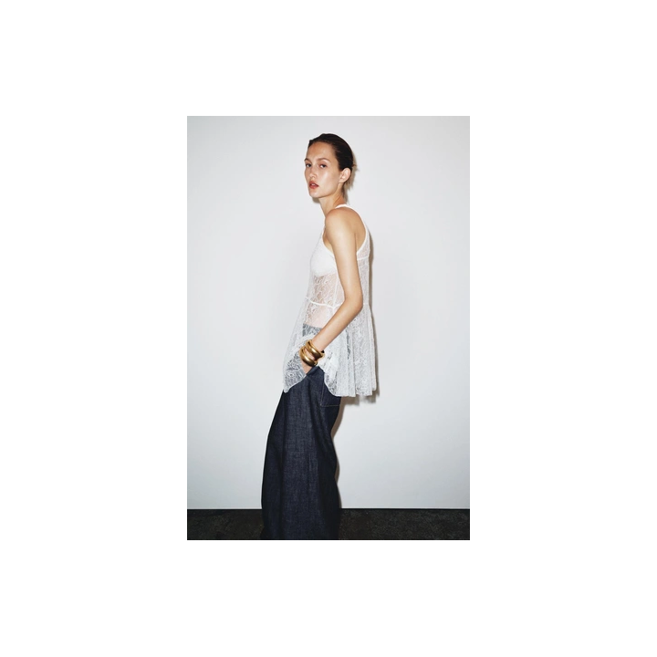 КРУЖЕВНОЕ ПЛАТЬЕ-ХАЛТЕР