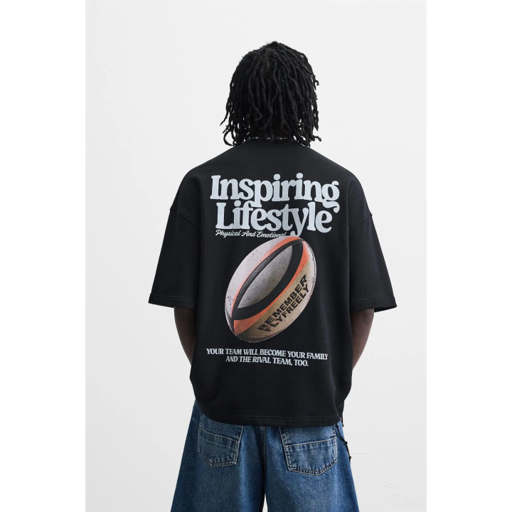 ТОЛСТОВКА С ГРАФИЧЕСКИМИ ПРИНТАМИ