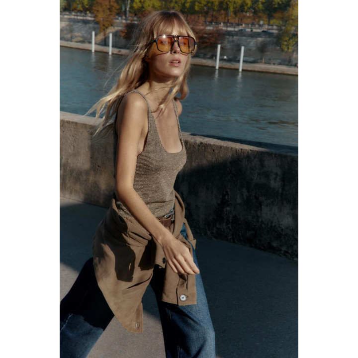 ТОП НА БРЕТЕЛЯХ С БЛЕСТЯЩЕЙ НИТЬЮ