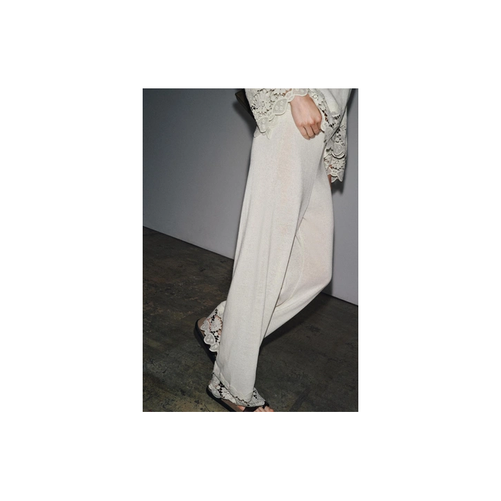 КОМБИНИРОВАННЫЕ БРЮКИ С ГИПЮРОМ